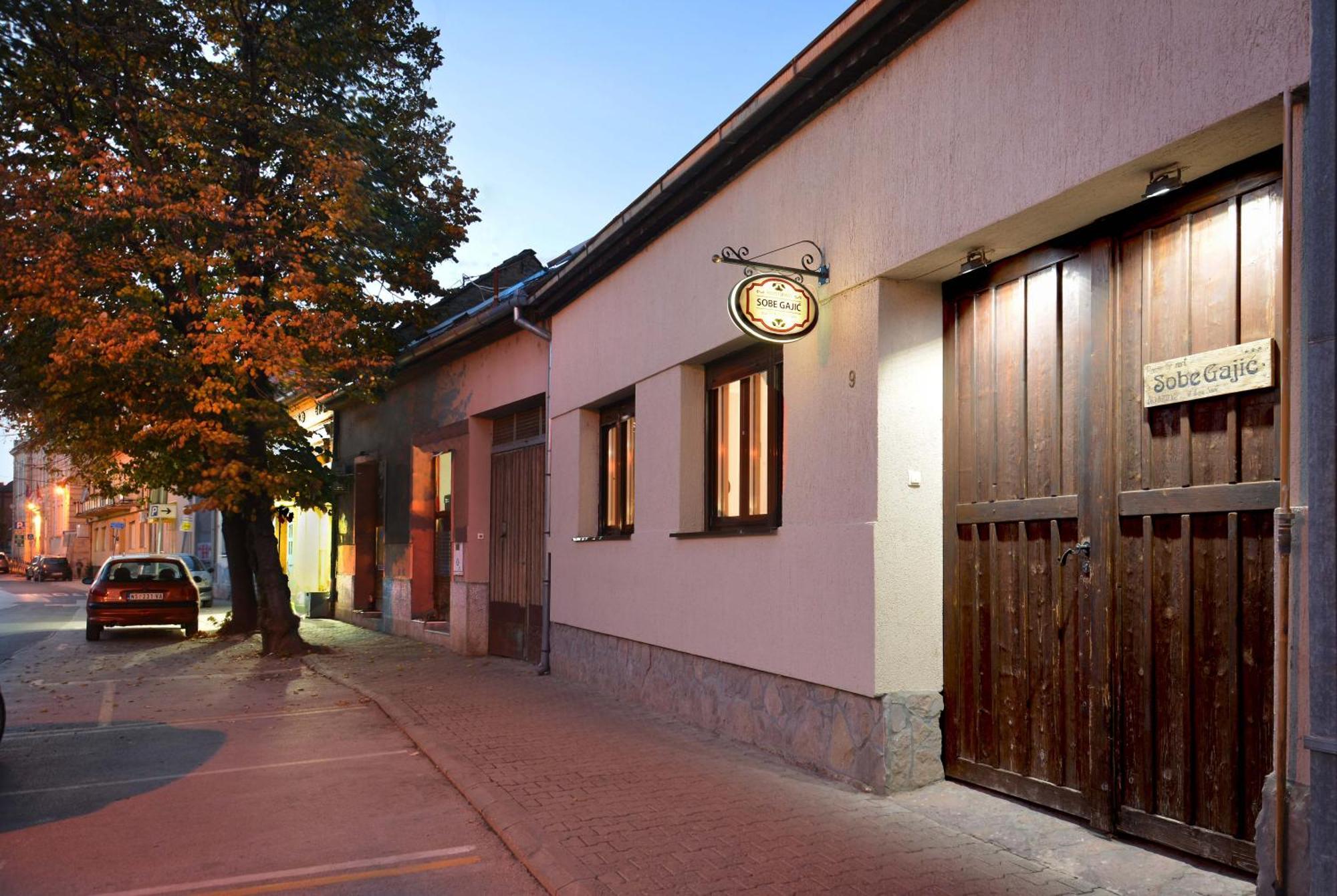 Sobe Gajic Сремски-Карловци Экстерьер фото