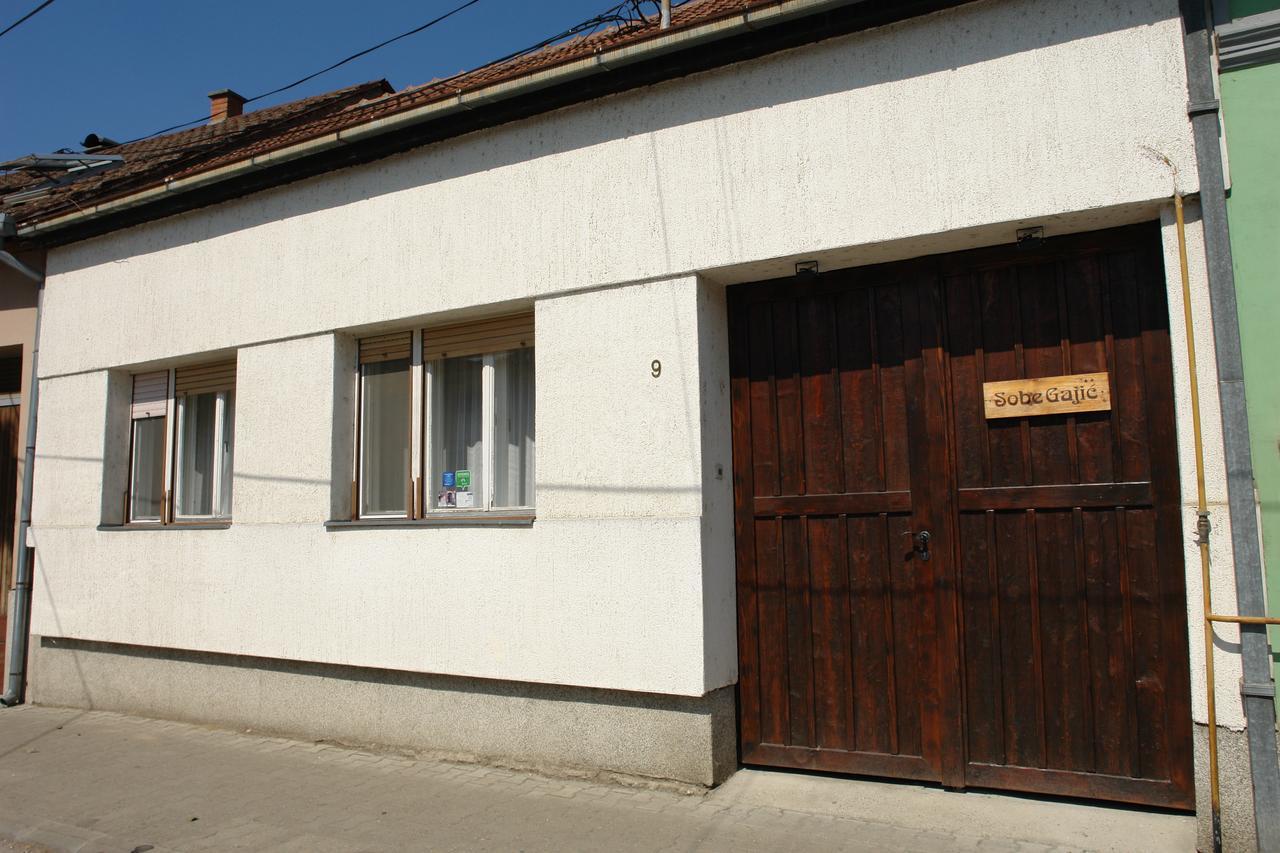 Sobe Gajic Сремски-Карловци Экстерьер фото
