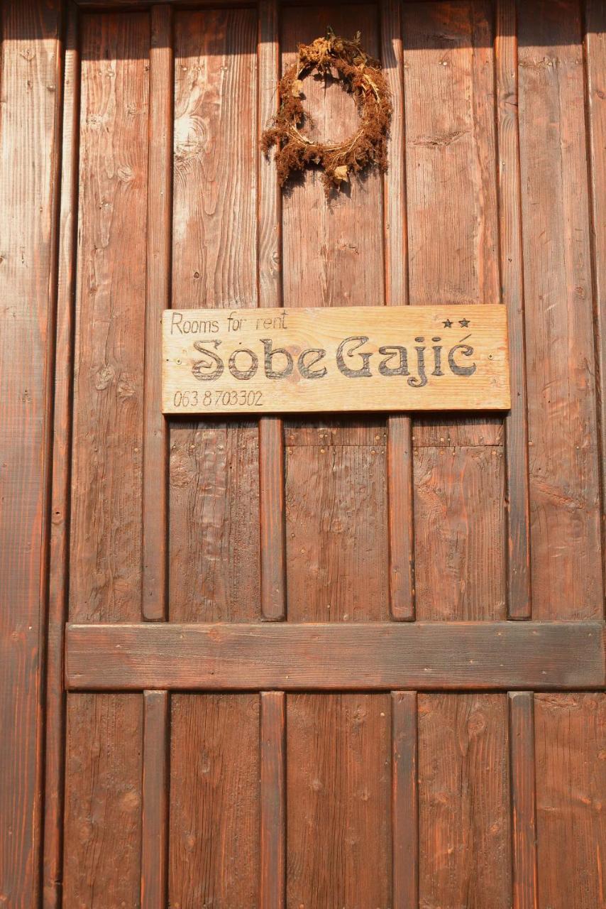 Sobe Gajic Сремски-Карловци Экстерьер фото